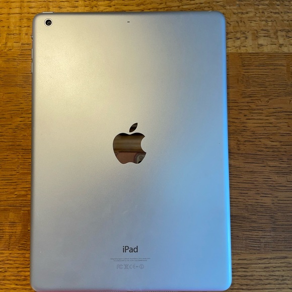 iPad Air 2nd Gen (2014) - Picture 4 of 5